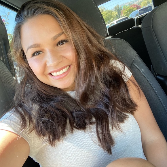 Meet your Posher, Kristen - Picture 4 of 4